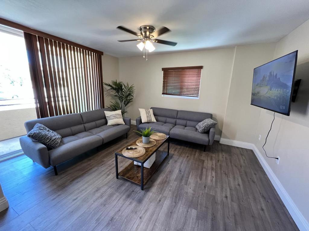 Venetian La Jolla 2 Bedroom Condo Luxury Furnished Near Beach And Utc Mall Сан-Дієго Екстер'єр фото